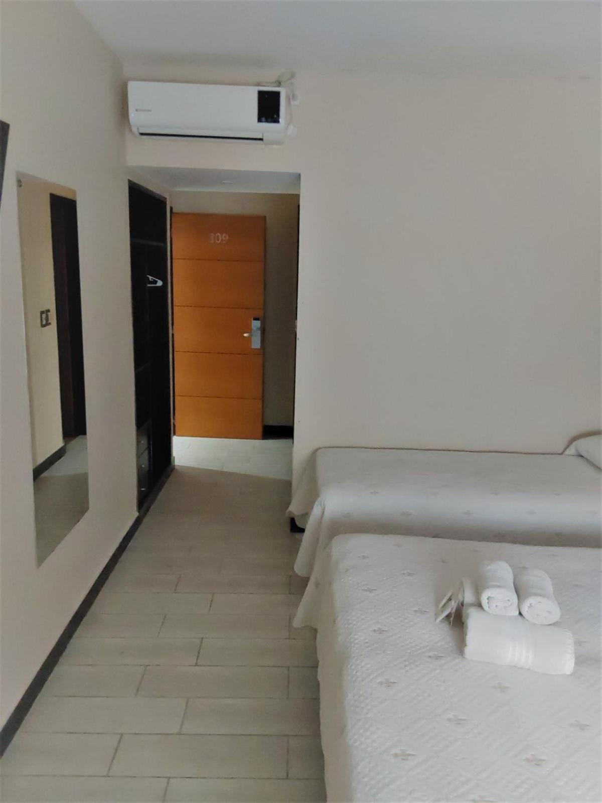 Hotel Castellon Mar del Plata Buitenkant foto